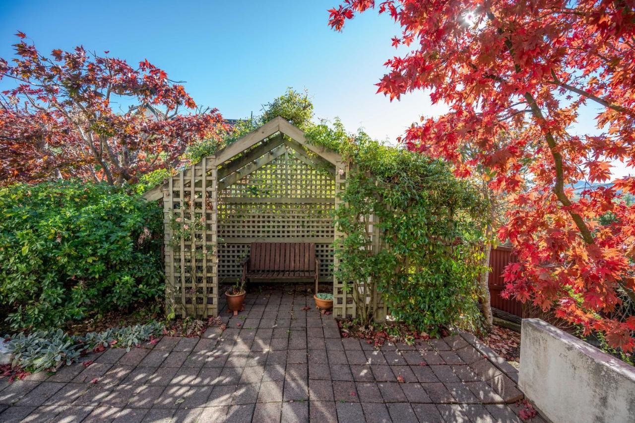 Rose On The Bay - Akaroa Holiday Home Exterior photo